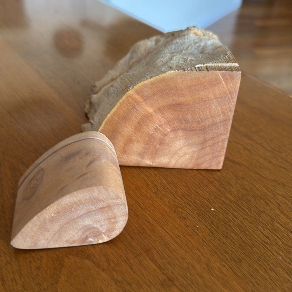 Two tiered artist’s wooden boxes - Picture 10 of 11